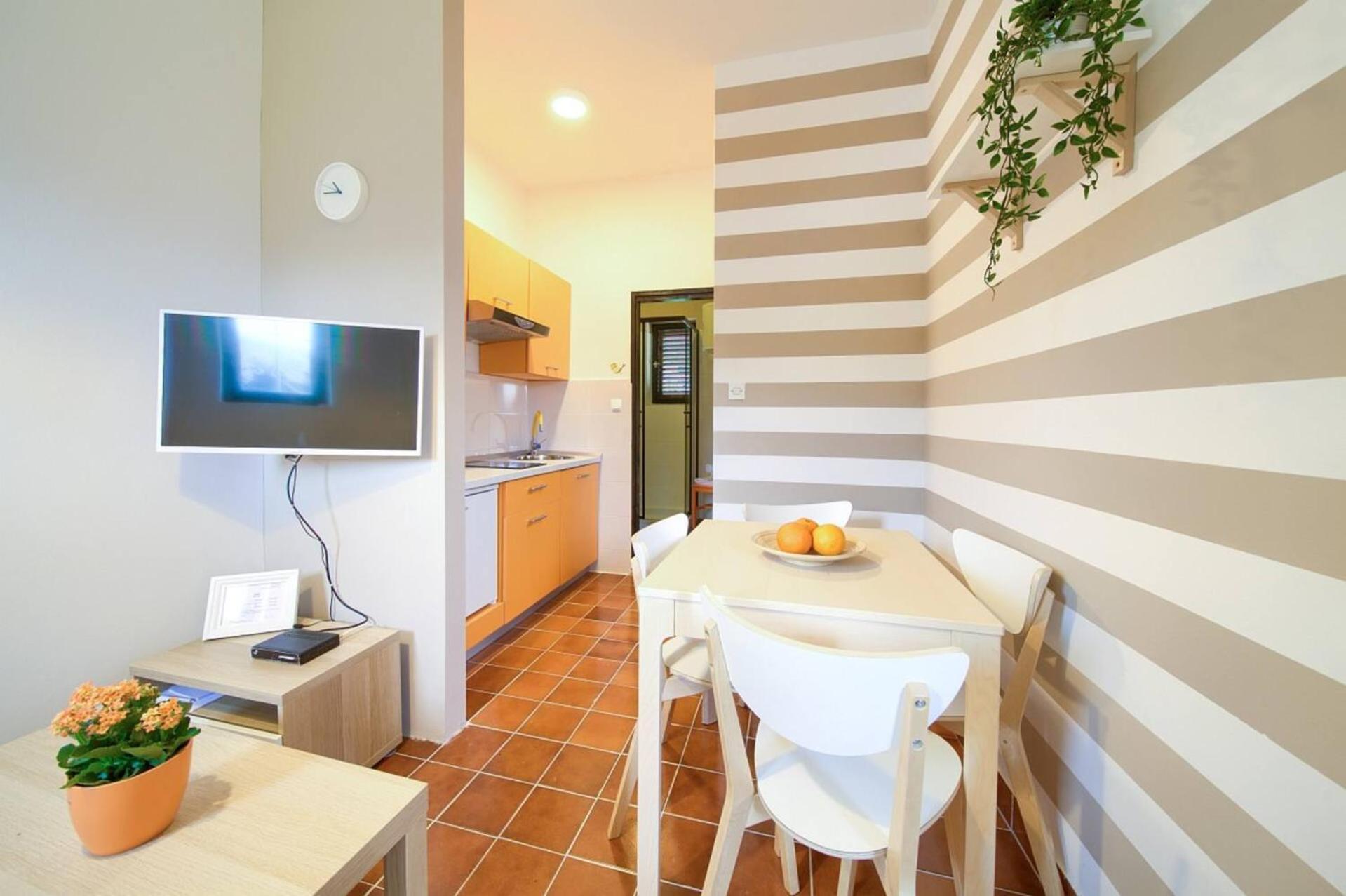Apartments Nana - Baska Exterior photo